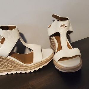 Coach Leeanne wedge size 6.5
